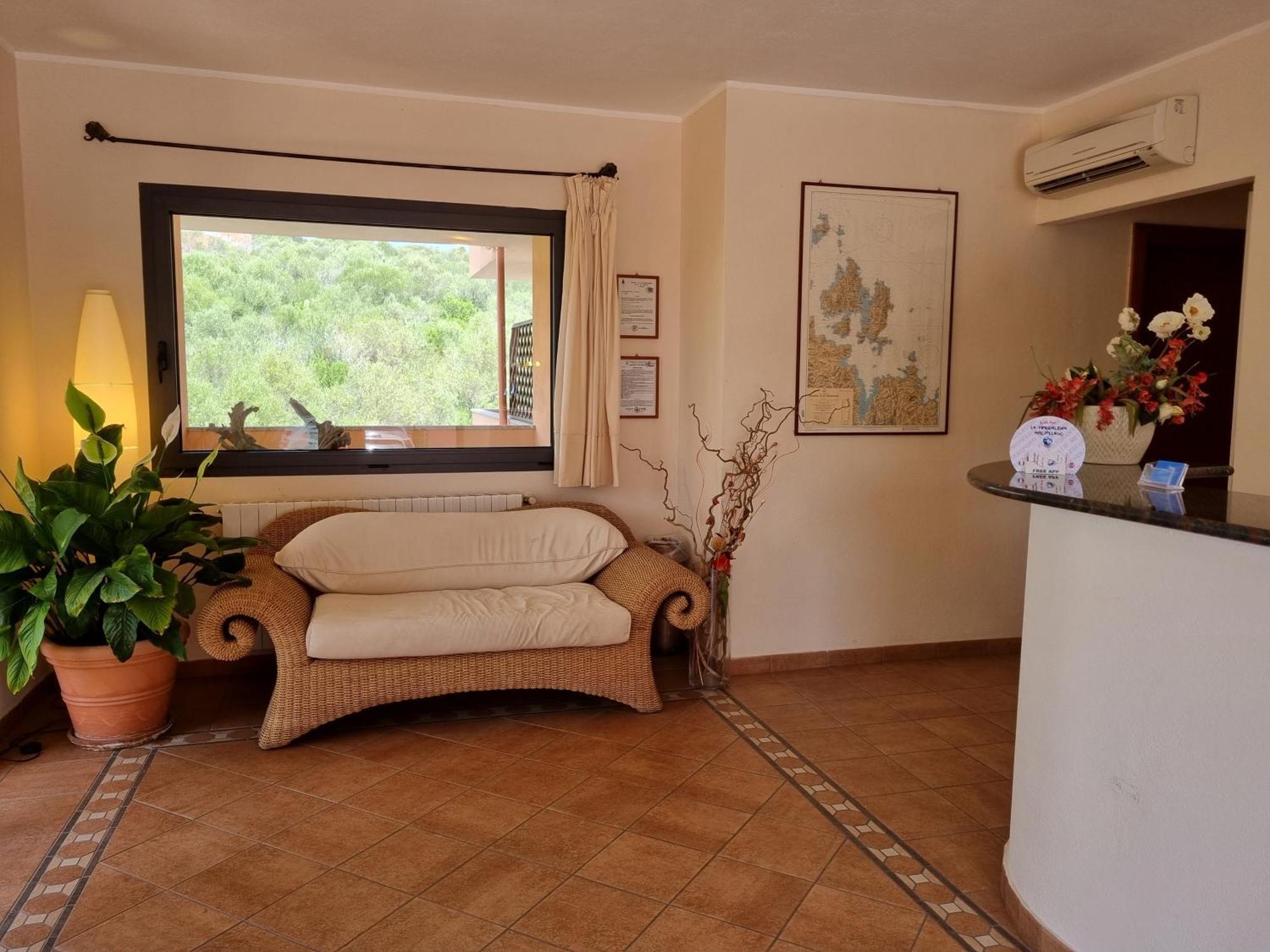 לה מדלנה Hotel Delle Isole מראה חיצוני תמונה