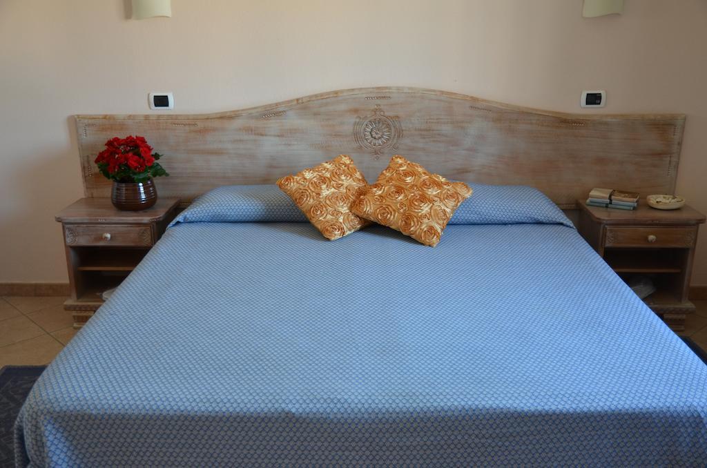 לה מדלנה Hotel Delle Isole חדר תמונה